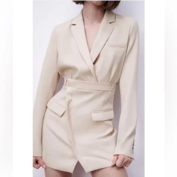 Zara Cream Blazer Dress - Size MEDIUM - Picture 2 of 8